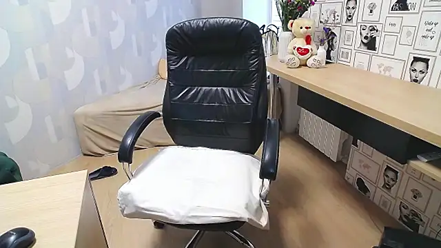 Snapshot of Odeliya_Gold chatting on September 20, 2025, 9:36 am Odeliya Gold online show from September 20, 2025, 9:36 am