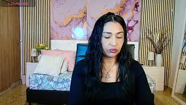 Snapshot of IvyShine7 chatting on July 26, 2026, 6:59 pm IvyShine7 online show from July 26, 2026, 6:59 pm
