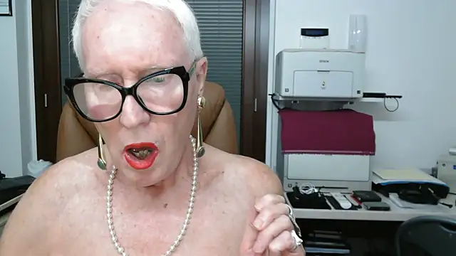 Snapshot of ROBY_SWEETHOT chatting on September 12, 2025, 9:25 pm ROBY SWEETHOT online show from September 12, 2025, 9:25 pm
