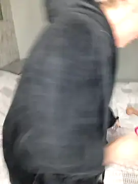 Snapshot of Bellarose_xx chatting on December 2, 2025, 8:43 pm Bellarose xx online show from December 2, 2025, 8:43 pm