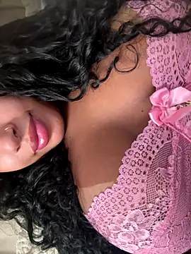 Snapshot of bianca090 chatting on October 14, 2025, 5:46 pm bianca090 online show from October 14, 2025, 5:46 pm