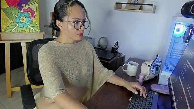 Snapshot of lady_sophie chatting on September 27, 2025, 6:25 pm lady sophie online show from September 27, 2025, 6:25 pm