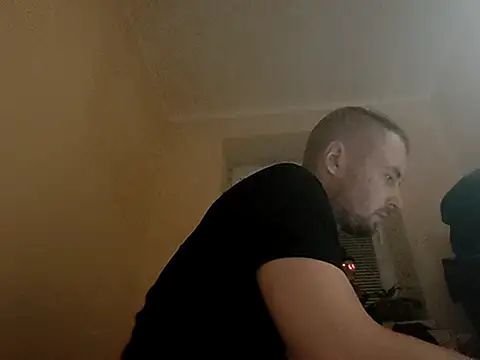 Vladyslav30 online show from November 26, 2025, 1:27 am