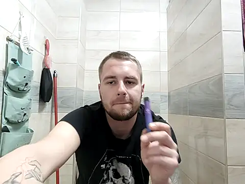 Vladyslav30 online show from April 26, 2026, 11:13 pm