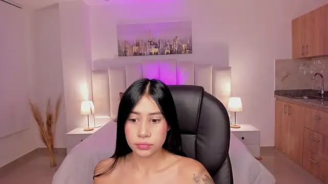 Snapshot of miranda_crawfor chatting on September 19, 2025, 11:14 am miranda crawfor online show from September 19, 2025, 11:14 am