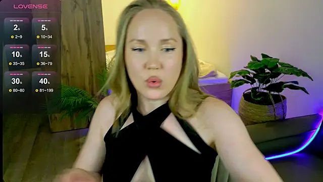 Snapshot of BethSun chatting on July 10, 2026, 5:24 pm BethSun online show from July 10, 2026, 5:24 pm