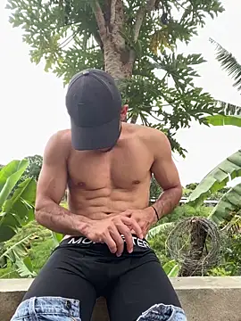 Jacksonfranco online show from June 19, 2026, 7:09 pm