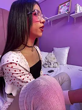 Snapshot of ShantyMillan chatting on May 26, 2026, 1:09 pm ShantyMillan online show from May 26, 2026, 1:09 pm