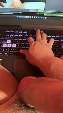 Snapshot of AndyRico18 chatting on November 25, 2025, 8:53 pm AndyRico18 online show from November 25, 2025, 8:53 pm