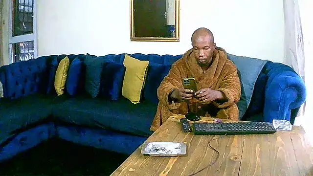 SHORTGUN STALLION online show from November 16, 2025, 7:13 am