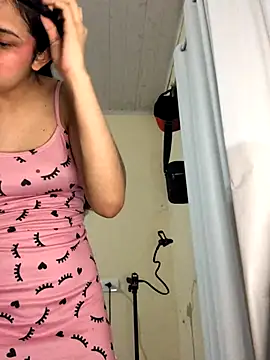 Snapshot of ashleyy20 chatting on November 20, 2025, 11:36 pm ashleyy20 online show from November 20, 2025, 11:36 pm