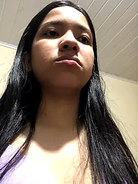 Snapshot of ashleyy20 chatting on November 16, 2025, 11:19 pm ashleyy20 online show from November 16, 2025, 11:19 pm