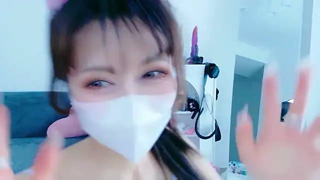 -Nyanko-chan- online show from June 1, 2026, 11:15 pm