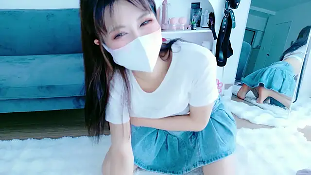 -Nyanko-chan- online show from June 18, 2026, 11:10 pm