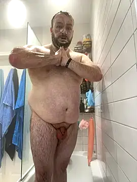 Snapshot of different-strokes chatting on October 15, 2025, 4:26 pm different-strokes online show from October 15, 2025, 4:26 pm