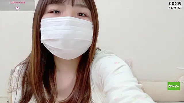 Snapshot of mana-chan chatting on November 21, 2025, 3:11 pm mana-chan online show from November 21, 2025, 3:11 pm