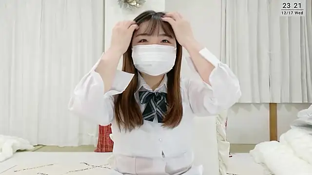 Snapshot of mana-chan chatting on December 17, 2025, 2:22 pm mana-chan online show from December 17, 2025, 2:22 pm