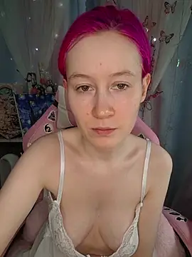 Fuzzy Unicorn online show from May 12, 2026, 10:54 am