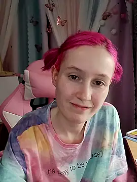 Snapshot of Fuzzy_Unicorn chatting on October 20, 2025, 7:14 pm Fuzzy Unicorn online show from October 20, 2025, 7:14 pm