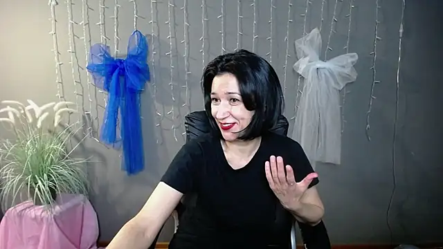 Snapshot of CameronEnns chatting on December 2, 2025, 7:26 pm CameronEnns online show from December 2, 2025, 7:26 pm