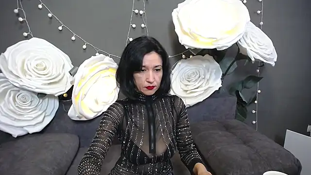 Snapshot of CameronEnns chatting on November 5, 2025, 7:33 am CameronEnns online show from November 5, 2025, 7:33 am