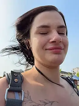 MiraReach online show from February 19, 2026, 2:41 am