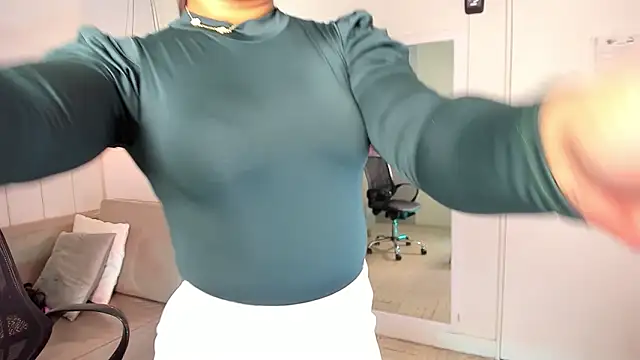 veronica b07 online show from March 21, 2026, 1:48 pm