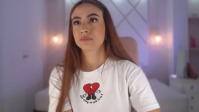 Snapshot of isabellashine chatting on October 9, 2025, 2:50 pm isabellashine online show from October 9, 2025, 2:50 pm