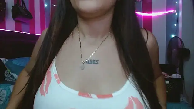 Snapshot of karo_lovely chatting on November 14, 2025, 11:08 pm karo lovely online show from November 14, 2025, 11:08 pm