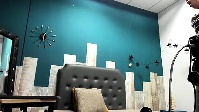 Snapshot of Ian1_ chatting on November 23, 2025, 12:15 pm Ian1 online show from November 23, 2025, 12:15 pm