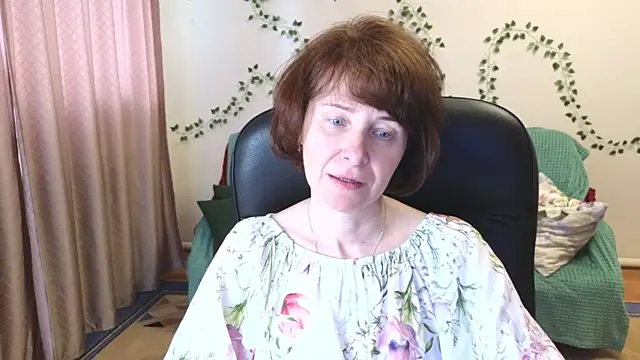 Snapshot of Lia_Tito chatting on June 17, 2026, 5:51 am Lia Tito online show from June 17, 2026, 5:51 am