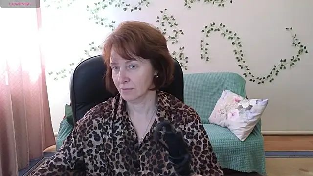 Snapshot of Lia_Tito chatting on June 6, 2026, 7:13 am Lia Tito online show from June 6, 2026, 7:13 am