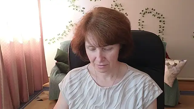 Snapshot of Lia_Tito chatting on June 12, 2026, 6:44 am Lia Tito online show from June 12, 2026, 6:44 am