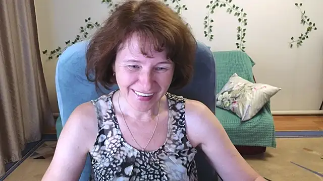Lia Tito online show from July 28, 2026, 7:39 pm