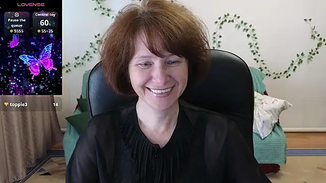 Lia Tito online show from July 17, 2026, 6:32 am
