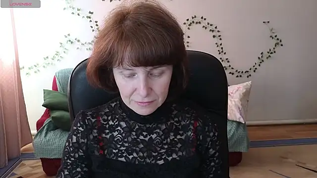 Lia Tito online show from April 29, 2026, 6:39 am