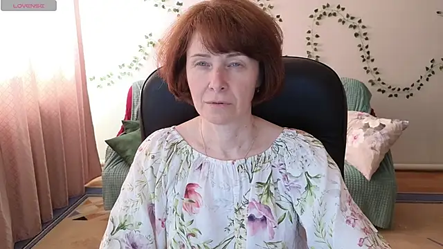 Snapshot of Lia_Tito chatting on May 22, 2026, 6:00 am Lia Tito online show from May 22, 2026, 6:00 am
