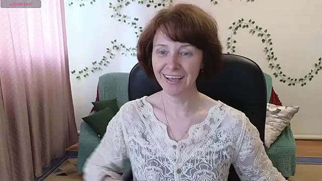 Snapshot of Lia_Tito chatting on May 15, 2026, 8:45 am Lia Tito online show from May 15, 2026, 8:45 am