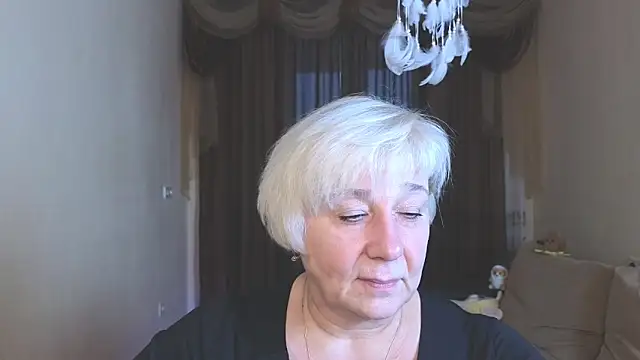 Milana Milky online show from November 10, 2025, 5:01 am