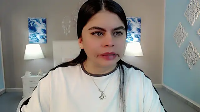 maddissonivanova online show from November 23, 2025, 7:13 pm