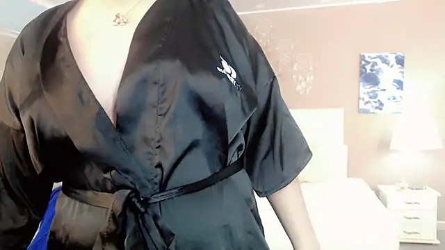 maddissonivanova online show from February 25, 2026, 7:03 pm