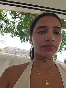 Lorena Mcfly online show from April 30, 2026, 2:13 pm