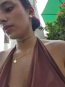 Lorena Mcfly online show from May 3, 2026, 1:47 pm