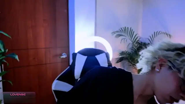 taichi bluy online show from October 10, 2025, 8:37 am