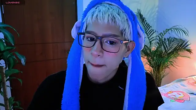 taichi bluy online show from October 19, 2025, 2:36 am