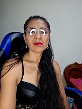 Natasha 50 online show from March 17, 2026, 1:08 am