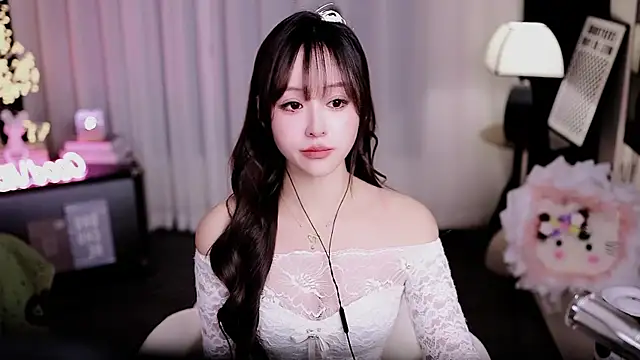 Snapshot of coward_by chatting on March 5, 2026, 2:24 pm coward by online show from March 5, 2026, 2:24 pm