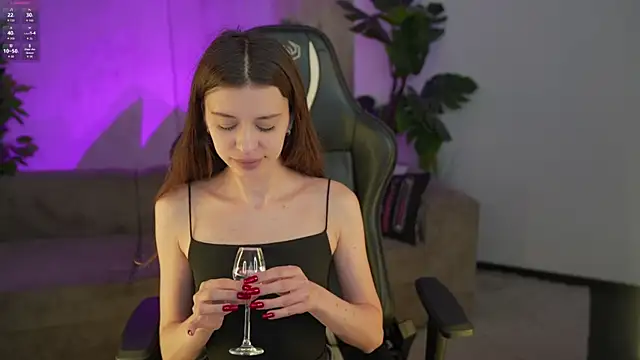 Snapshot of Regina_Sweet054 chatting on September 14, 2025, 2:06 pm Regina Sweet054 online show from September 14, 2025, 2:06 pm