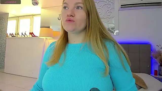 AshleyJoness online show from October 5, 2025, 5:20 am