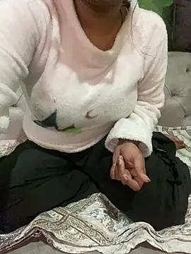 Snapshot of pushpayadav chatting on February 15, 2026, 8:08 pm pushpayadav online show from February 15, 2026, 8:08 pm